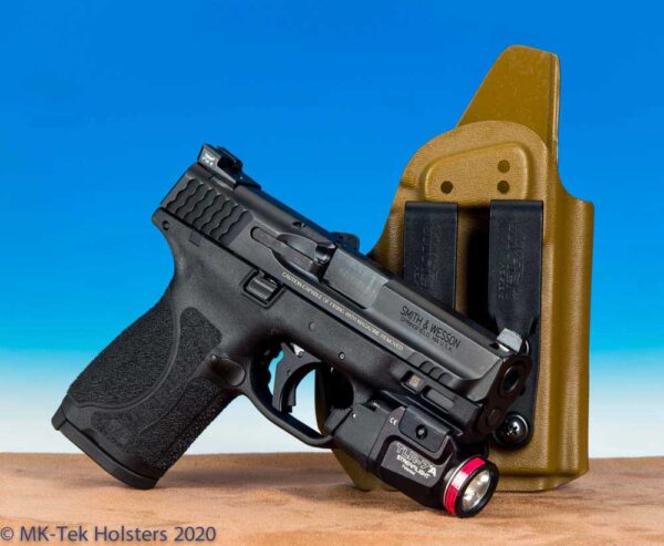 SW MP Compact with Streamlight TLR7a IWB Holster