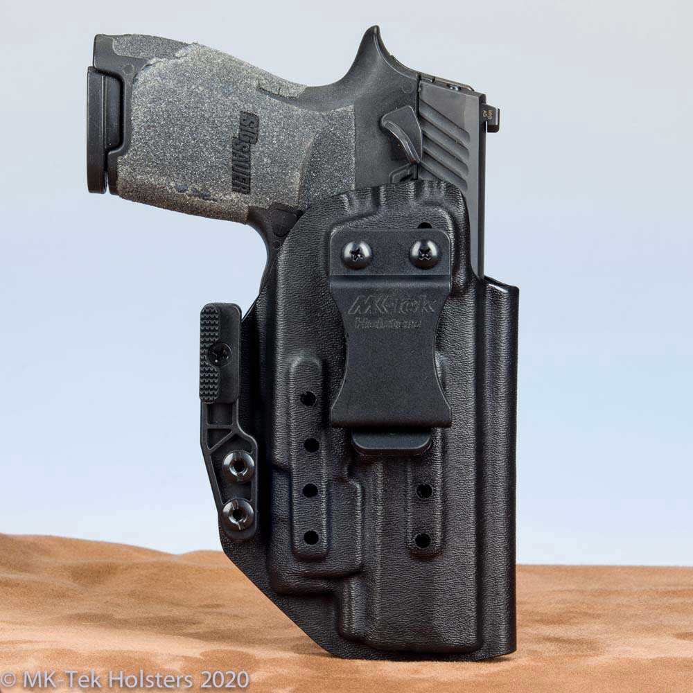 Sig Sauer P320 with Enforce ARLc Light