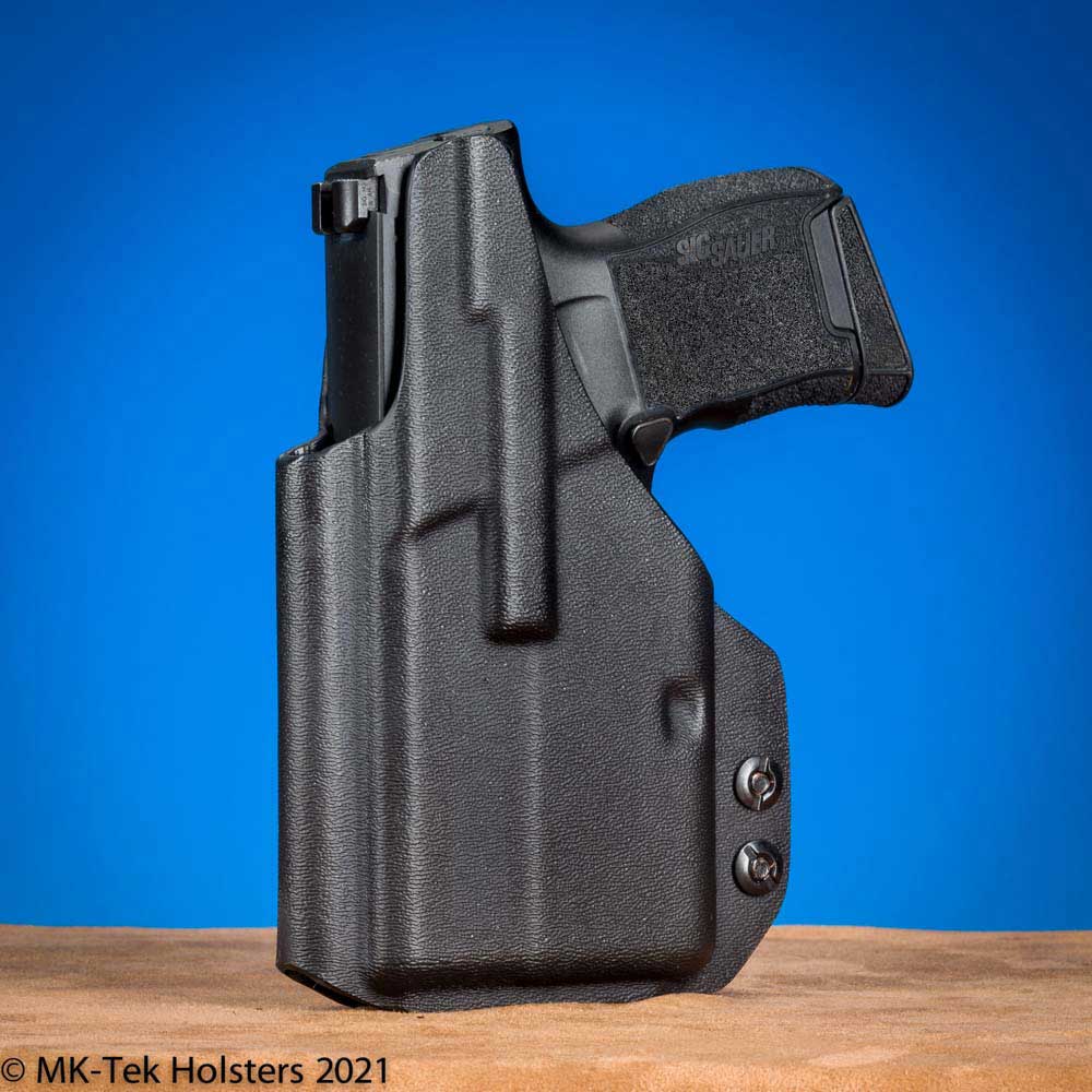 Sig Sauer P365 with Streamlight TLR6 IWB Holster for concealed carry